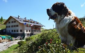 Rifugio Capanna Passo Valles